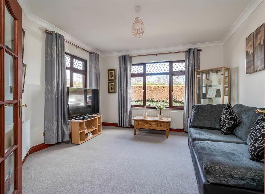 93 Ballylone Road, Ballynahinch, BT24 8XX