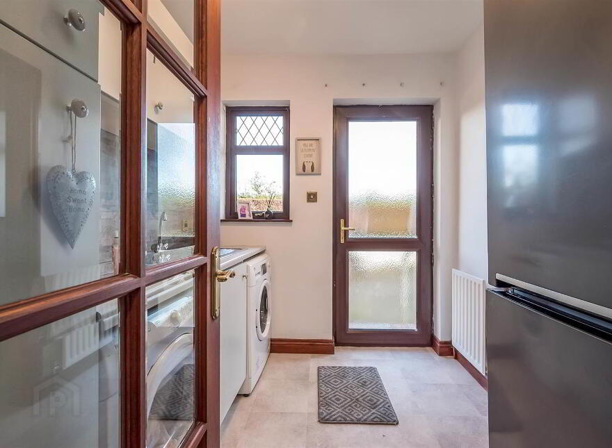 93 Ballylone Road, Ballynahinch, BT24 8XX
