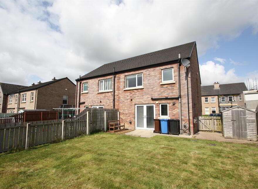 67 Millbank Grove, Ballynahinch, BT24 8WQ