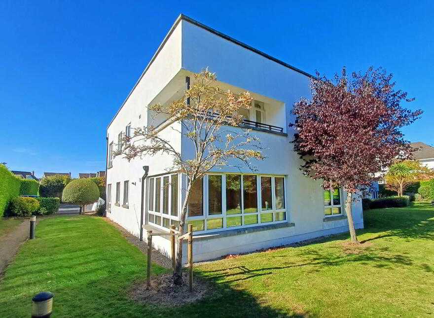15 Marlfield House, Saint Gabriels, Cabinteely, Dublin, D18C621 photo