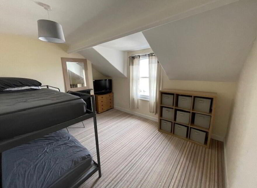 37 Kerrsland Crescent, Ballyhackamore, Belfast, BT5 6EQ