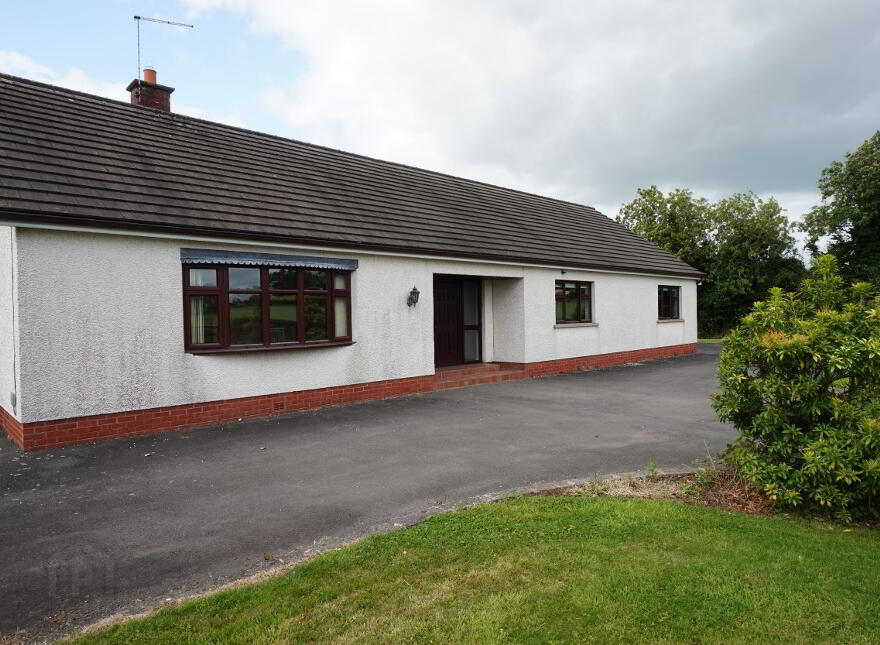 5 Haddockstown Road, Ballinderry Upper, Lisburn, BT28 2JJ