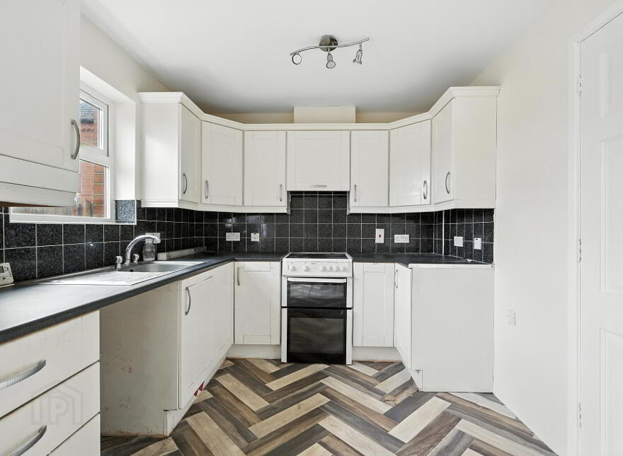 137 Snugville Street, Belfast, BT13 1NF