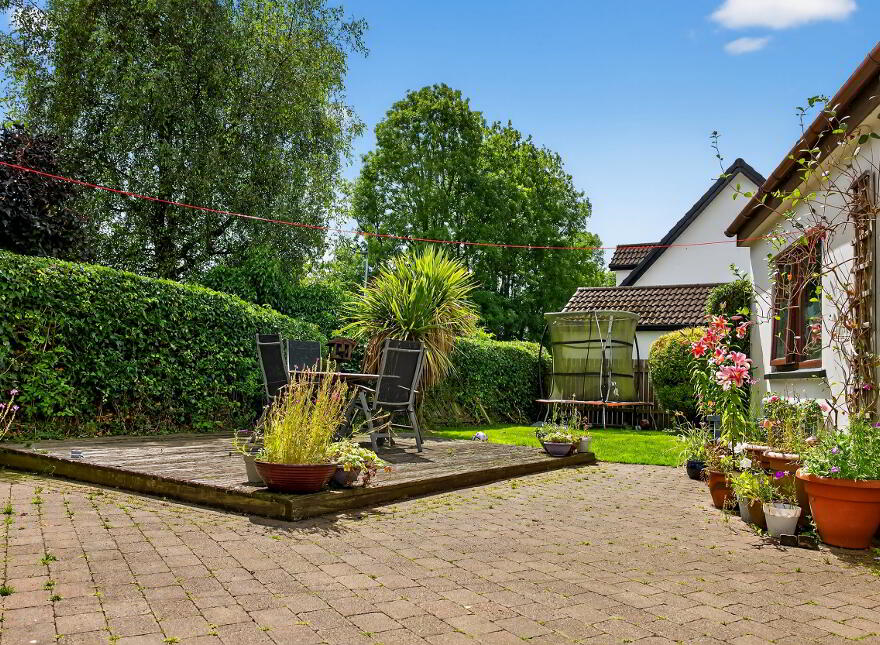 19 Woodlands, Broughshane, Ballymena, BT43 7NT