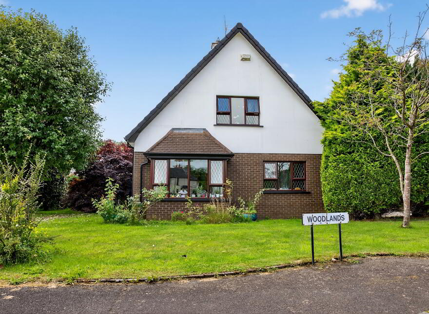 19 Woodlands, Broughshane, Ballymena, BT43 7NT