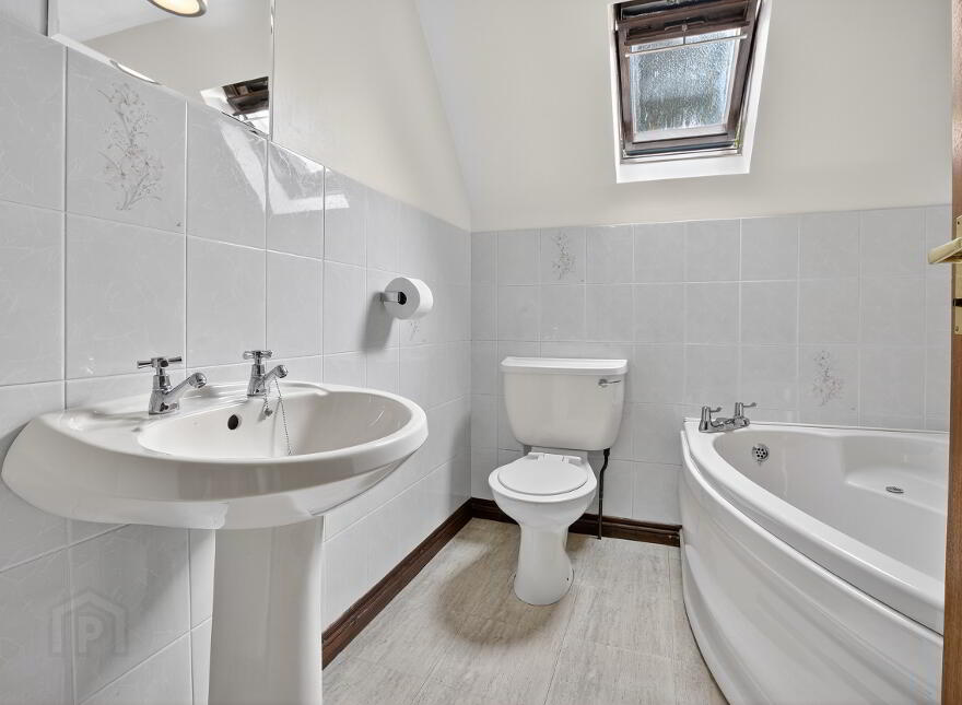 19 Woodlands, Broughshane, Ballymena, BT43 7NT
