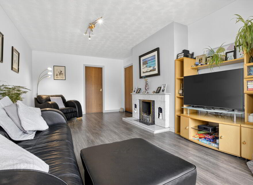 19 Woodlands, Broughshane, Ballymena, BT43 7NT
