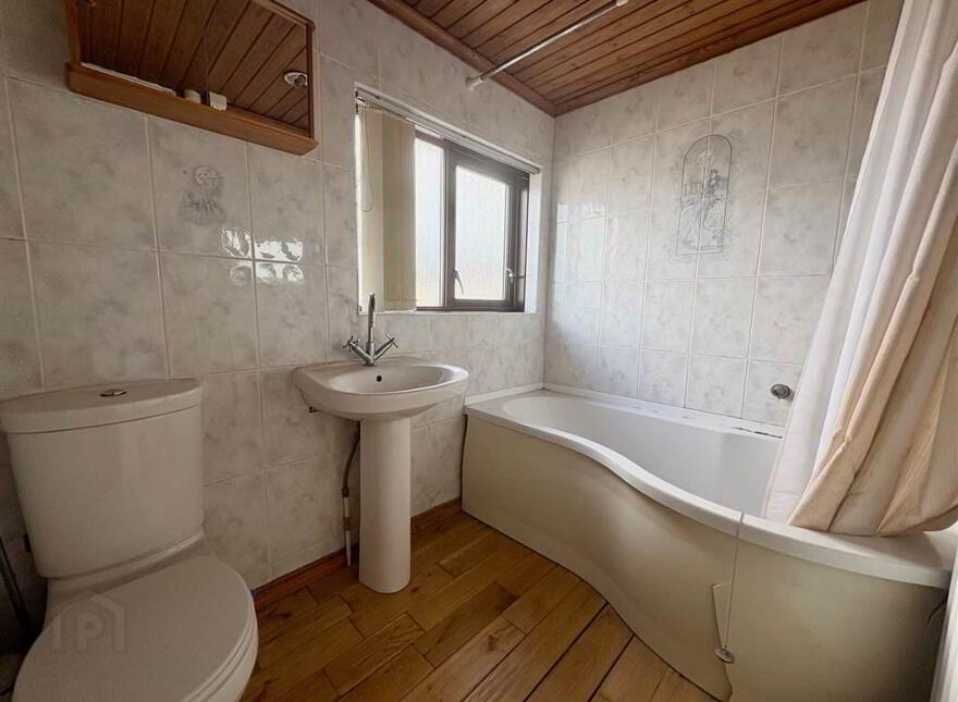 38 Pinewood Avenue, Carrickfergus, BT38 8EW