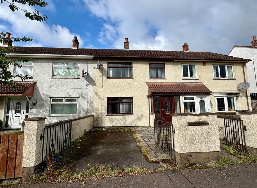 38 Pinewood Avenue, Carrickfergus, BT38 8EW photo