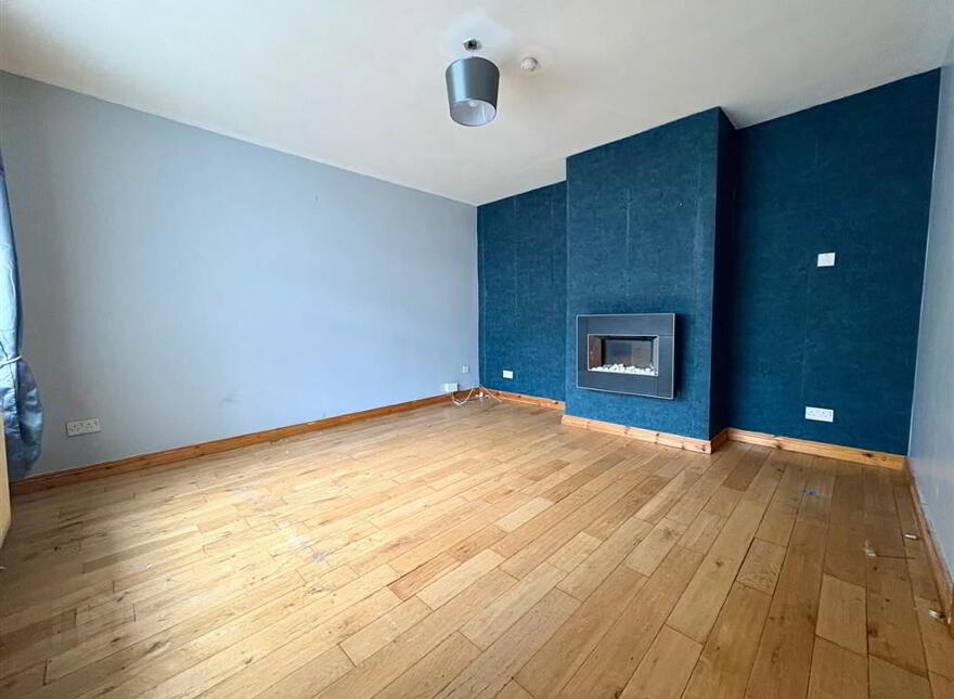 38 Pinewood Avenue, Carrickfergus, BT38 8EW