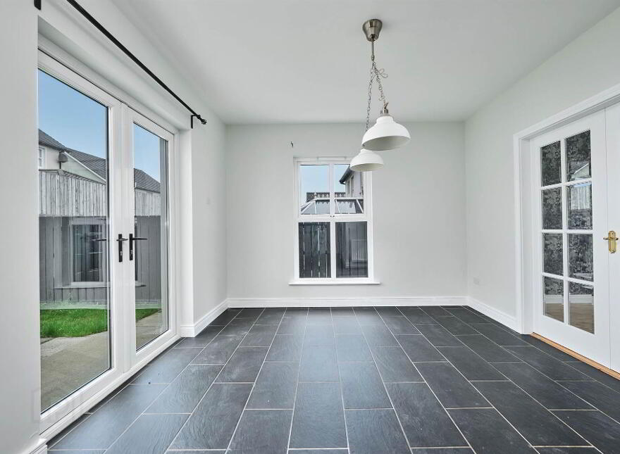 18 Ramoan Avenue, Ballycastle, BT54 6GA