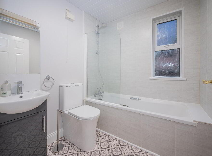 Apt 4, 85 Eglantine Avenue, Belfast, BT9 6EW
