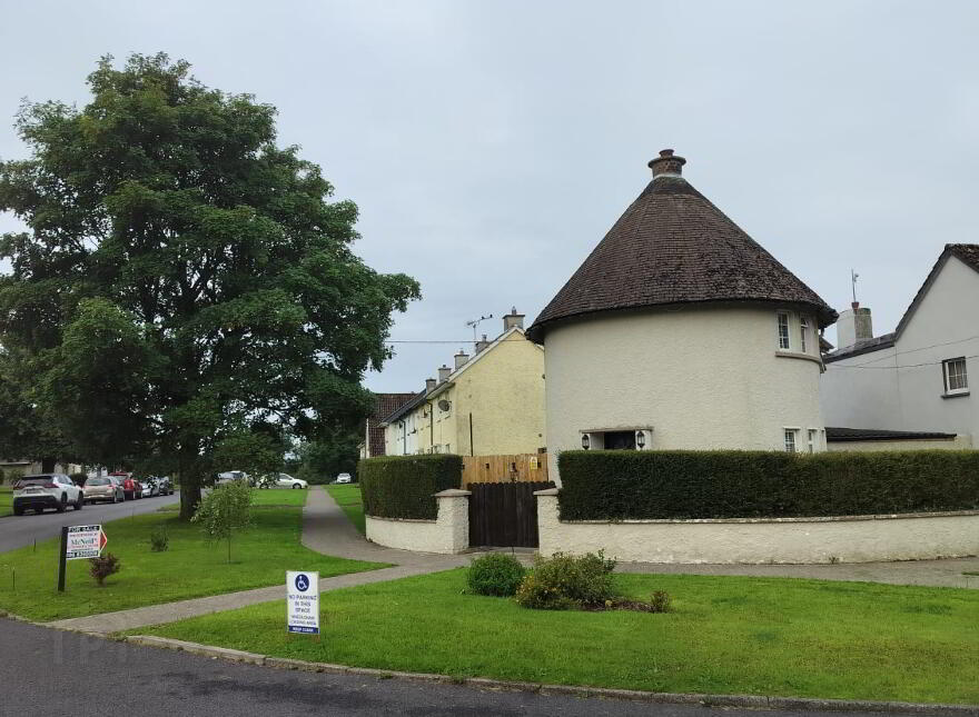 The Round House, 29 The Green, Turreen, Lanesboro