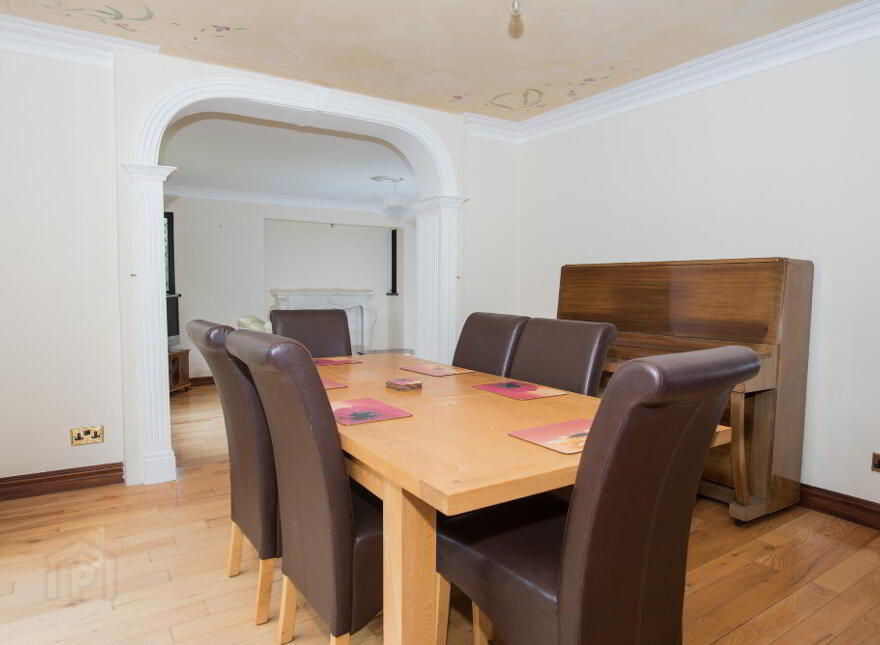 16 Newforge Grange, Belfast, BT9 5QB