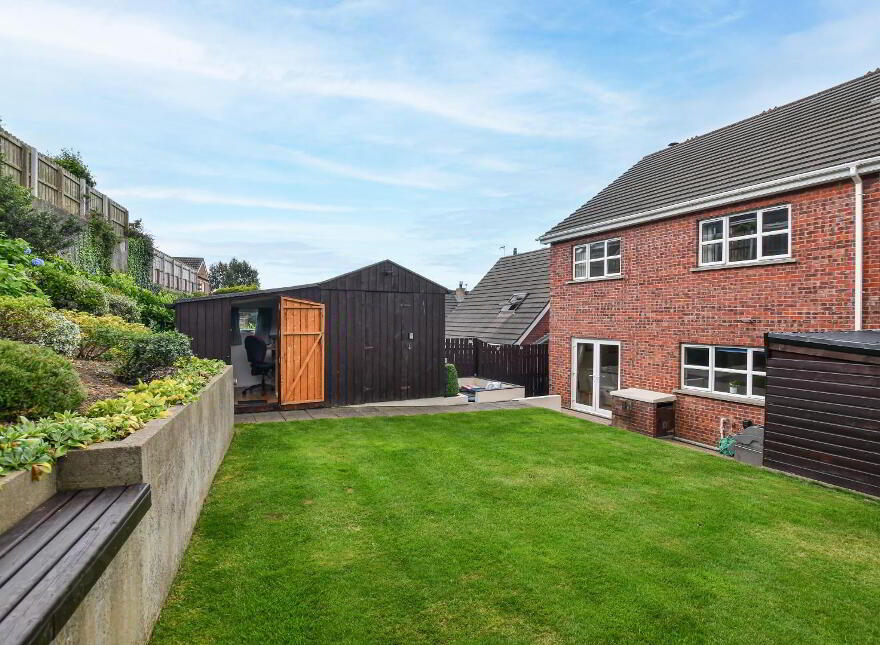 29 Castlehill, Comber, Newtownards, BT23 5XA
