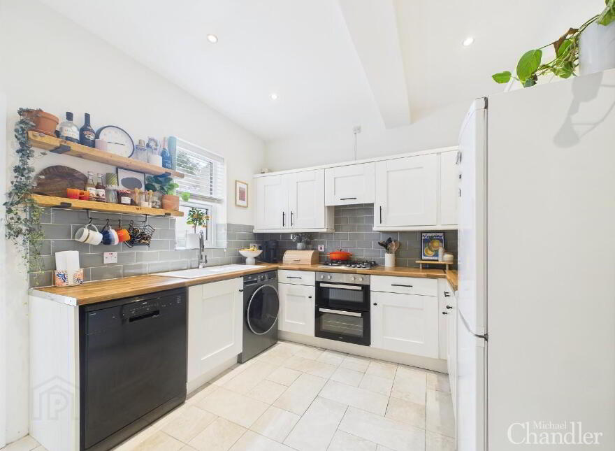 10 Carolan Road, Belfast, BT7 3HE