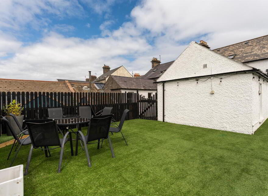 37 High Street, Donaghadee, BT21 0AQ