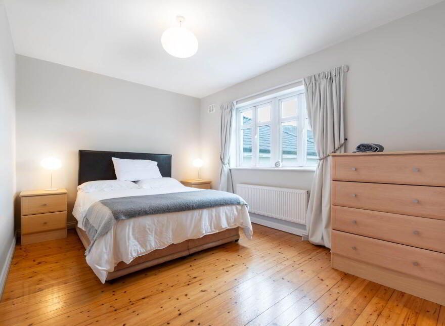 72 Dun, Salthill, H91RE47