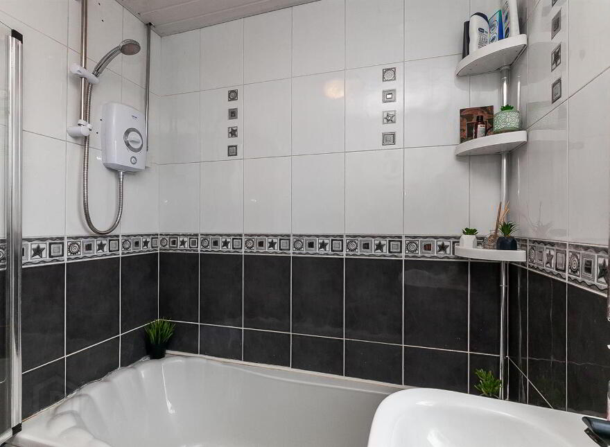 48 Rossmore Green, Greenisland, BT38 8TG