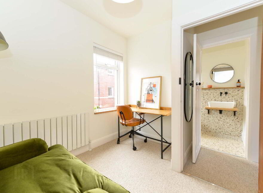 3 Lichfield Avenue, Belfast, BT5 5JQ