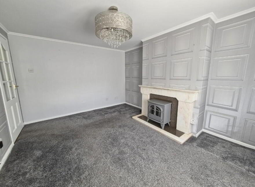 21 Ballinlare Gardens, Newry, BT35 6EX