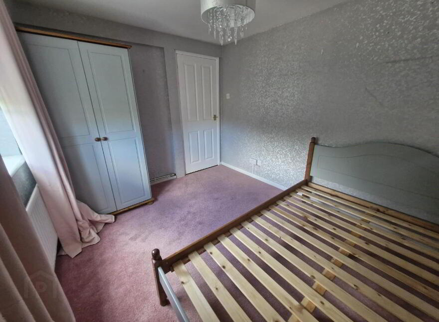 21 Ballinlare Gardens, Newry, BT35 6EX