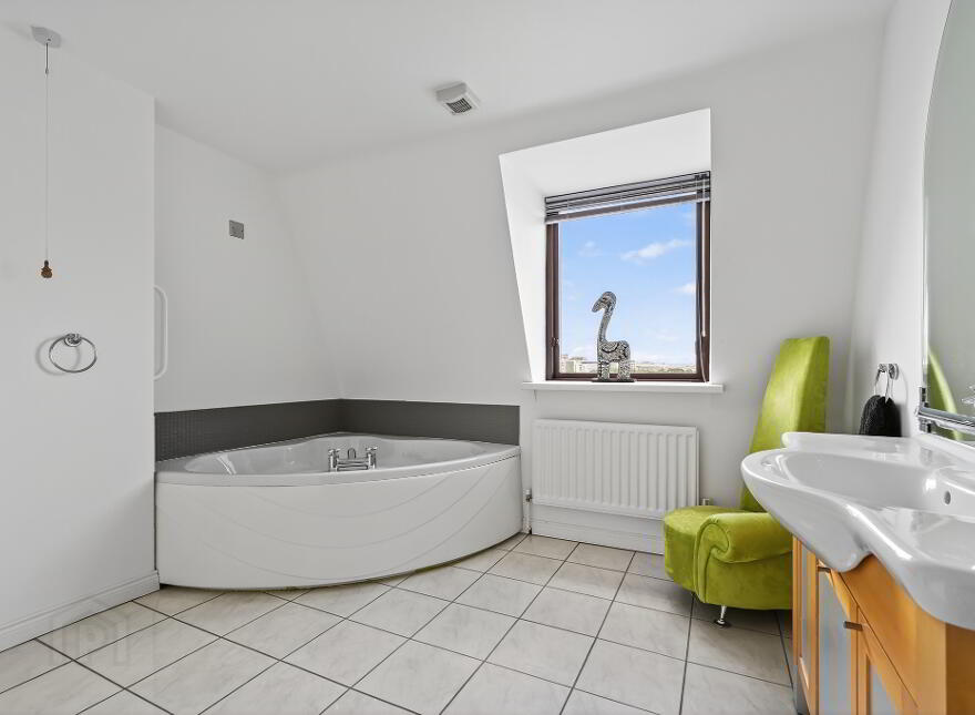 50 St Johns Wharf, Belfast, BT1 3LT