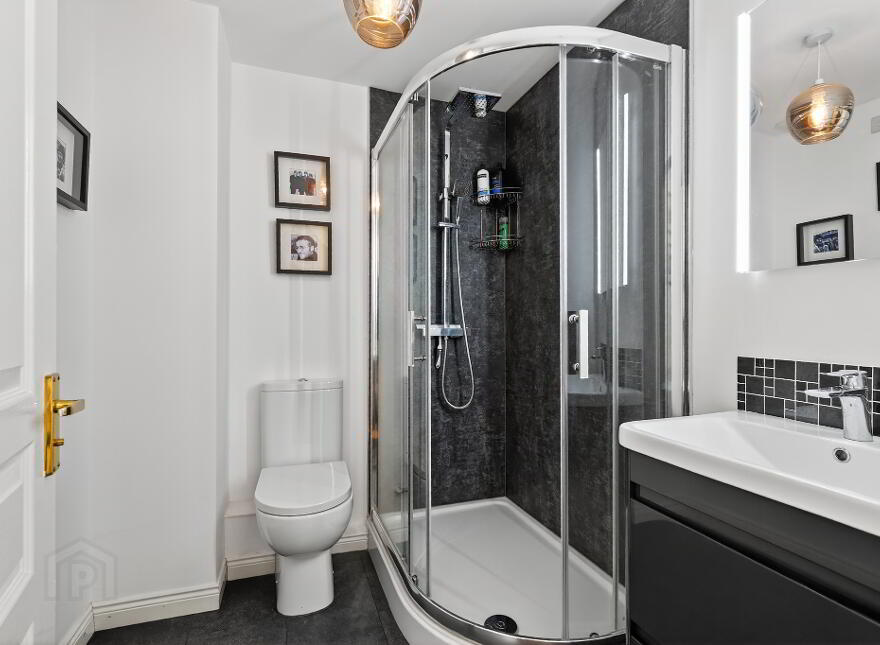 50 St Johns Wharf, Belfast, BT1 3LT