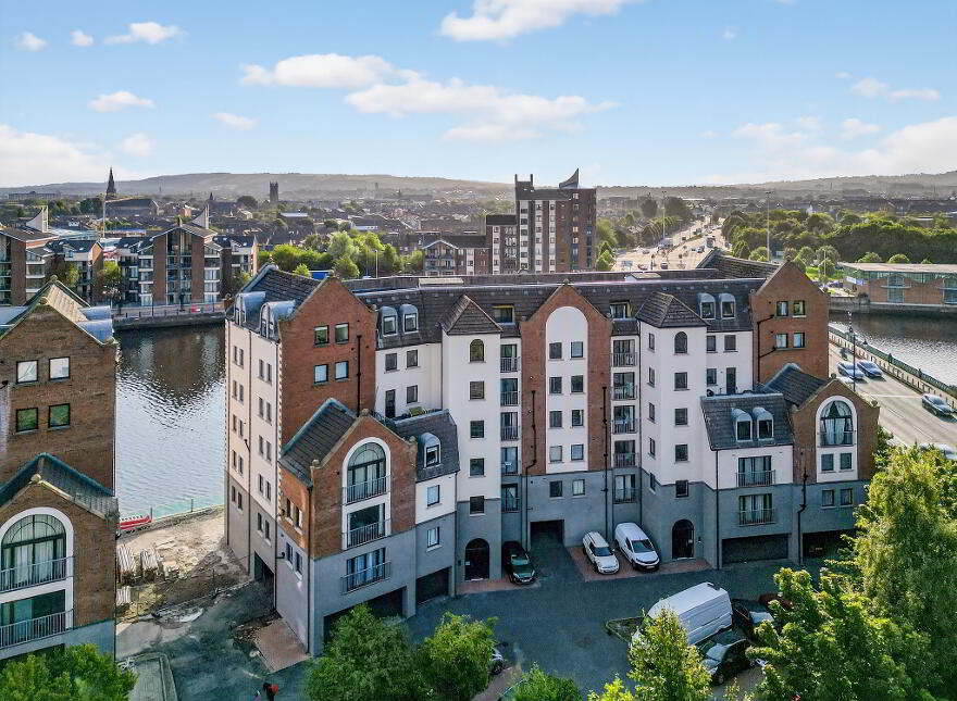 50 St Johns Wharf, Belfast, BT1 3LT