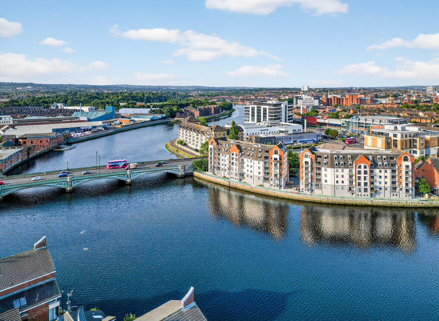 50 St Johns Wharf, Belfast, BT1 3LT