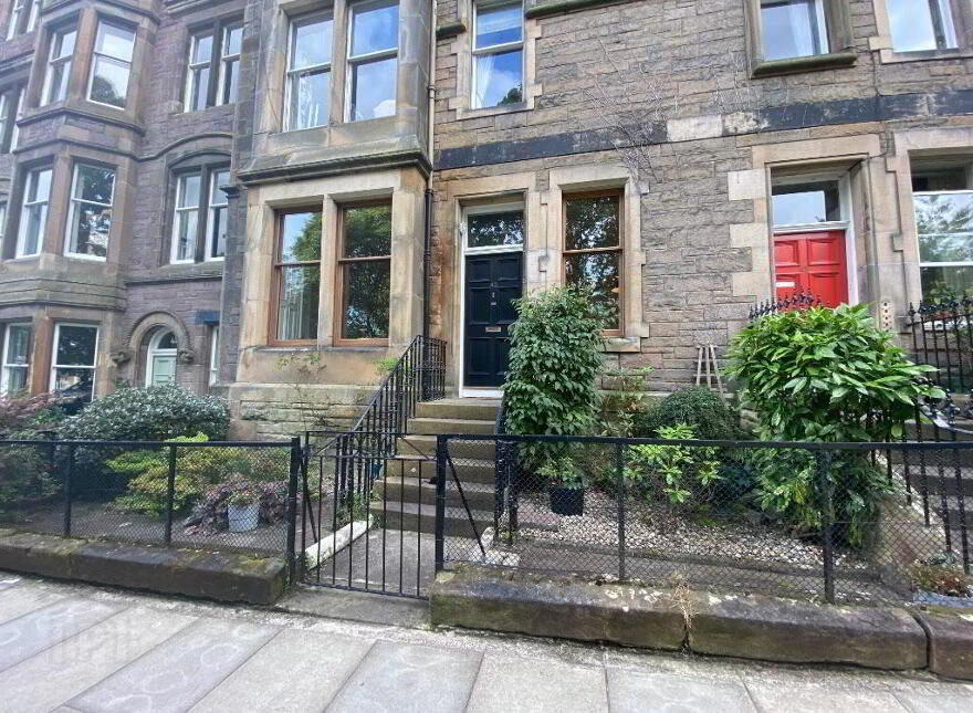 42 Warrender Park Terrace, Marchmont, Edinburgh, EH9 1EB