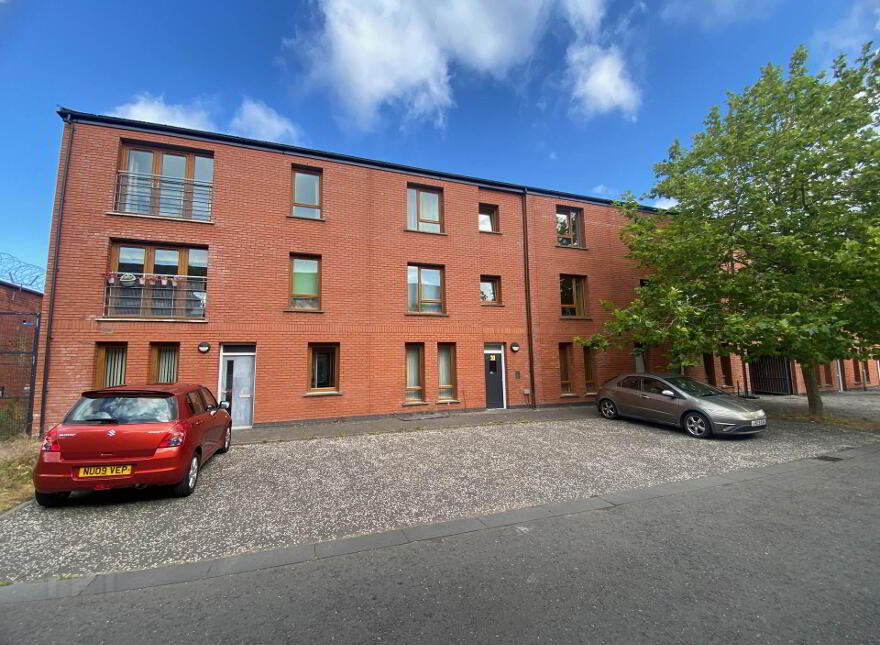 Apt 3 30, Chatsworth Street, Belfast, BT5 4QQ