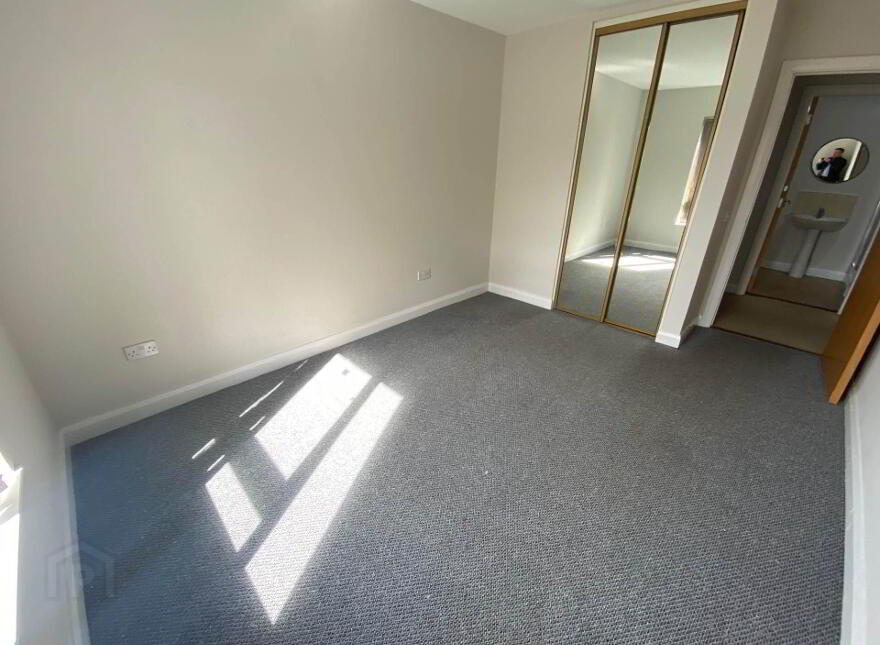 Apt 3 30, Chatsworth Street, Belfast, BT5 4QQ