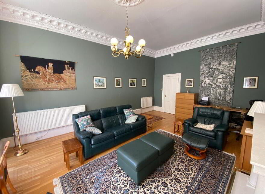 15 Blantyre Terrace, Bruntsfield, Edinburgh, EH10 5AD