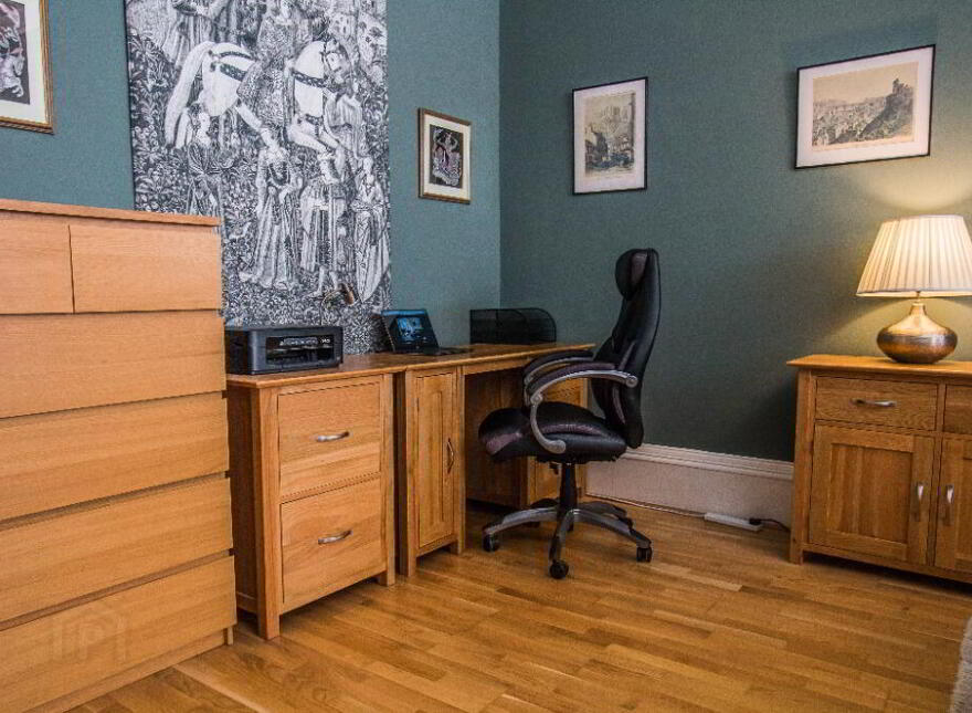 15 Blantyre Terrace, Bruntsfield, Edinburgh, EH10 5AD