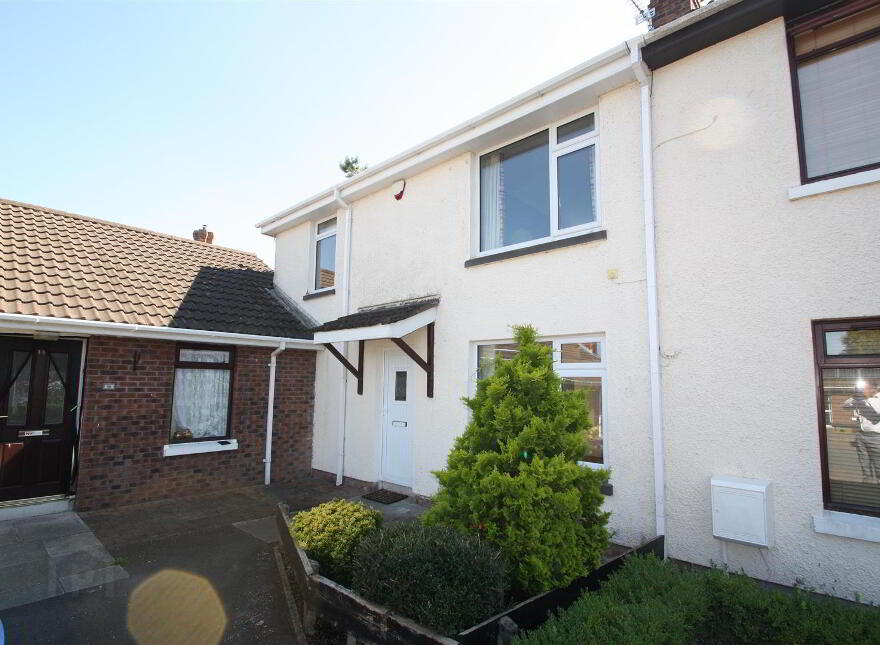 15 Crombeg Court, Hillsborough, BT26 6PZ