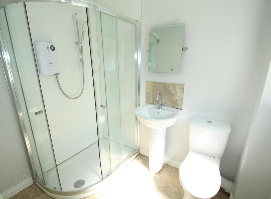 15 Crombeg Court, Hillsborough, BT26 6PZ