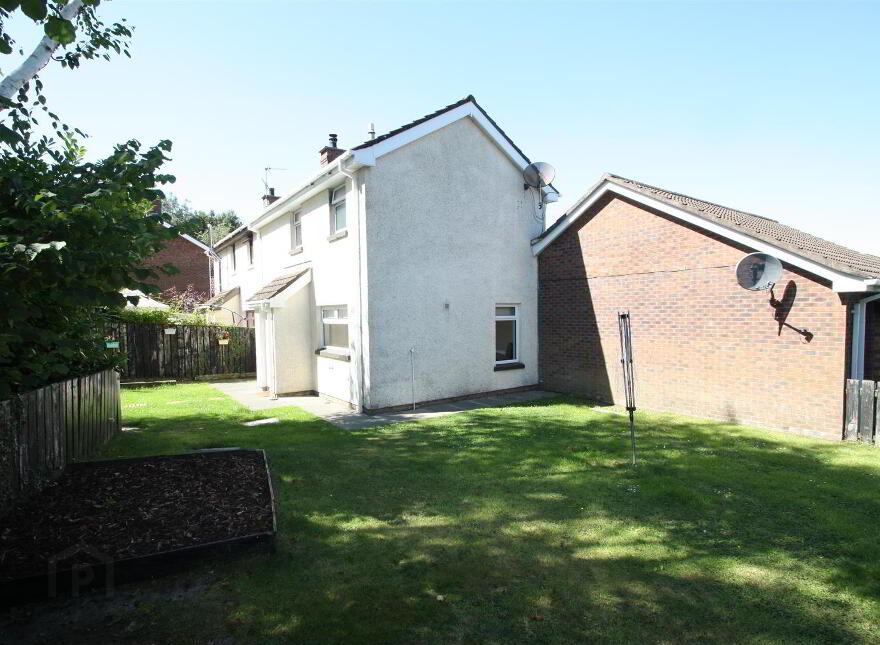 15 Crombeg Court, Hillsborough, BT26 6PZ