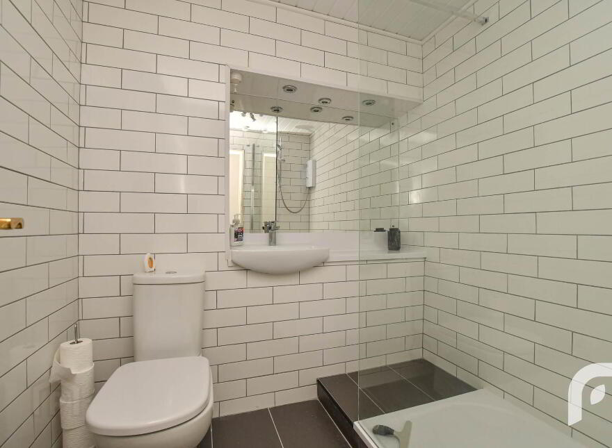 9a Woodland House, Woodland Drive, Newtownabbey, BT37 9SG