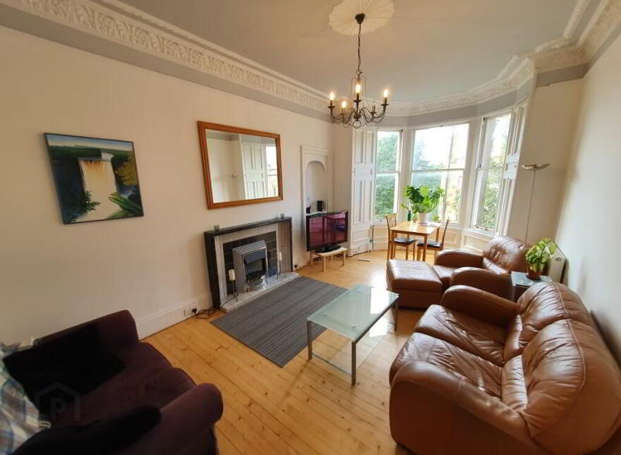 56 Montpelier Park, Bruntsfield, Edinburgh, EH10 4NH