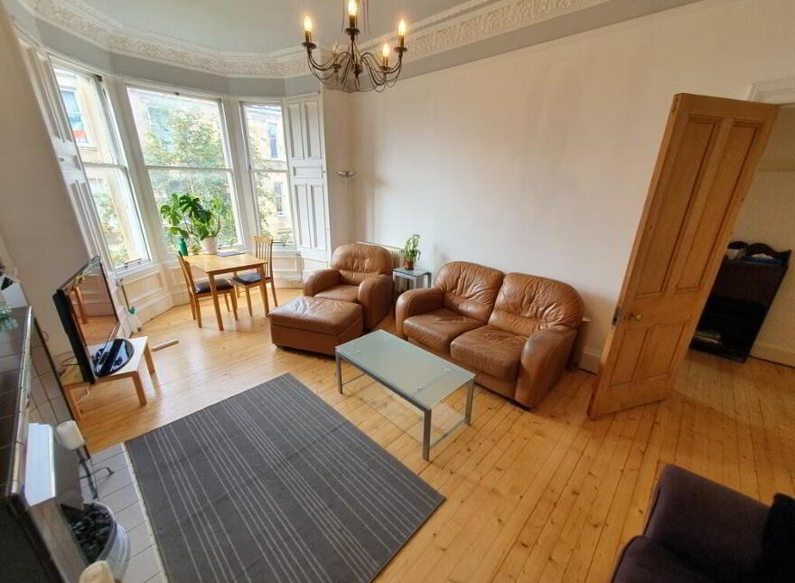 56 Montpelier Park, Bruntsfield, Edinburgh, EH10 4NH