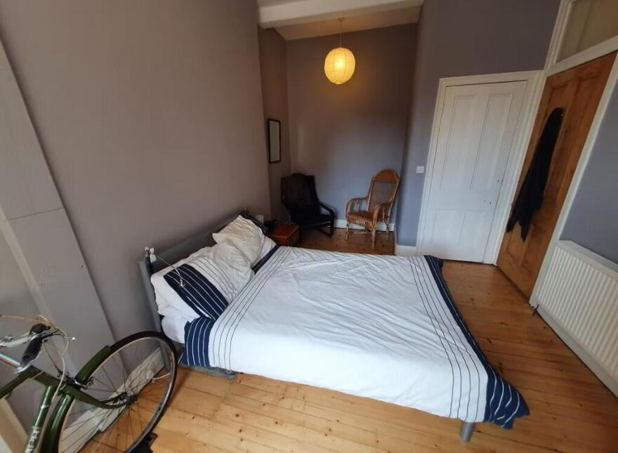 56 Montpelier Park, Bruntsfield, Edinburgh, EH10 4NH
