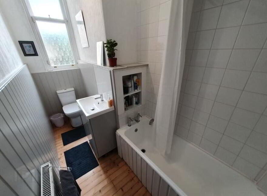 56 Montpelier Park, Bruntsfield, Edinburgh, EH10 4NH