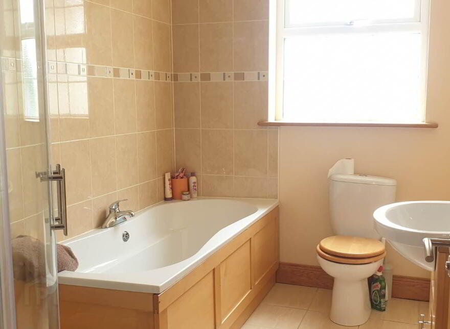 Carrickafoden, Carndonagh, F93E142
