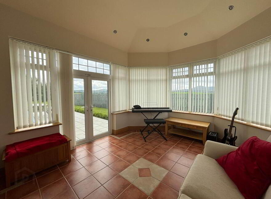 Carrickafoden, Carndonagh, F93E142