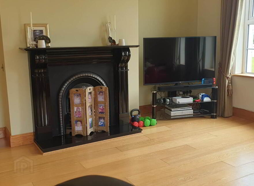 Carrickafoden, Carndonagh, F93E142