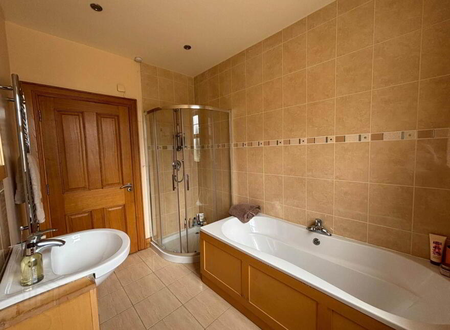 Carrickafoden, Carndonagh, F93E142