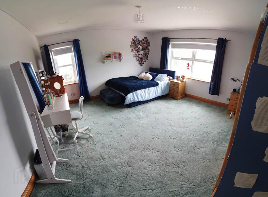 Carrickafoden, Carndonagh, F93E142