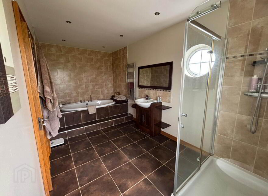 Carrickafoden, Carndonagh, F93E142