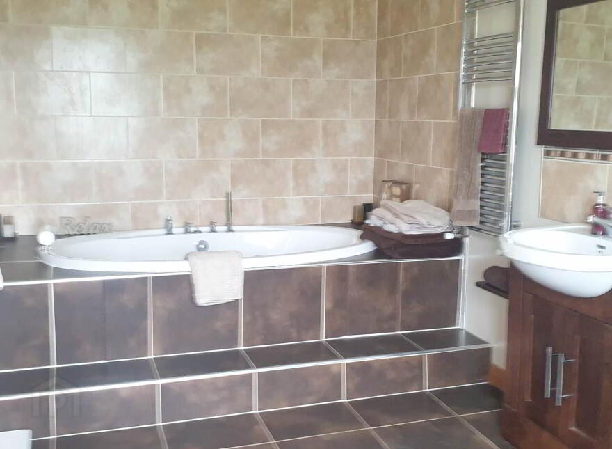 Carrickafoden, Carndonagh, F93E142